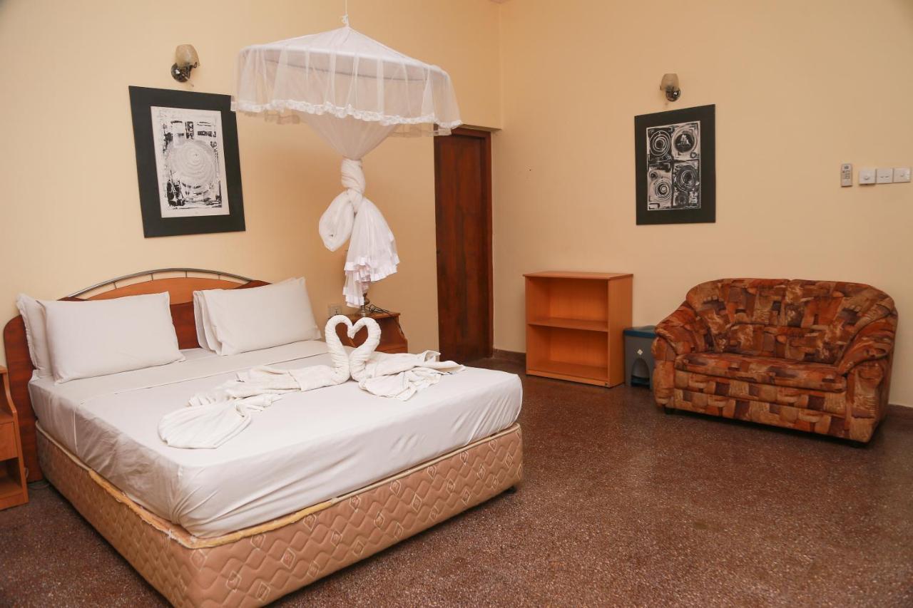 Milano Tourist Rest Hotel Анурадхапура Екстериор снимка