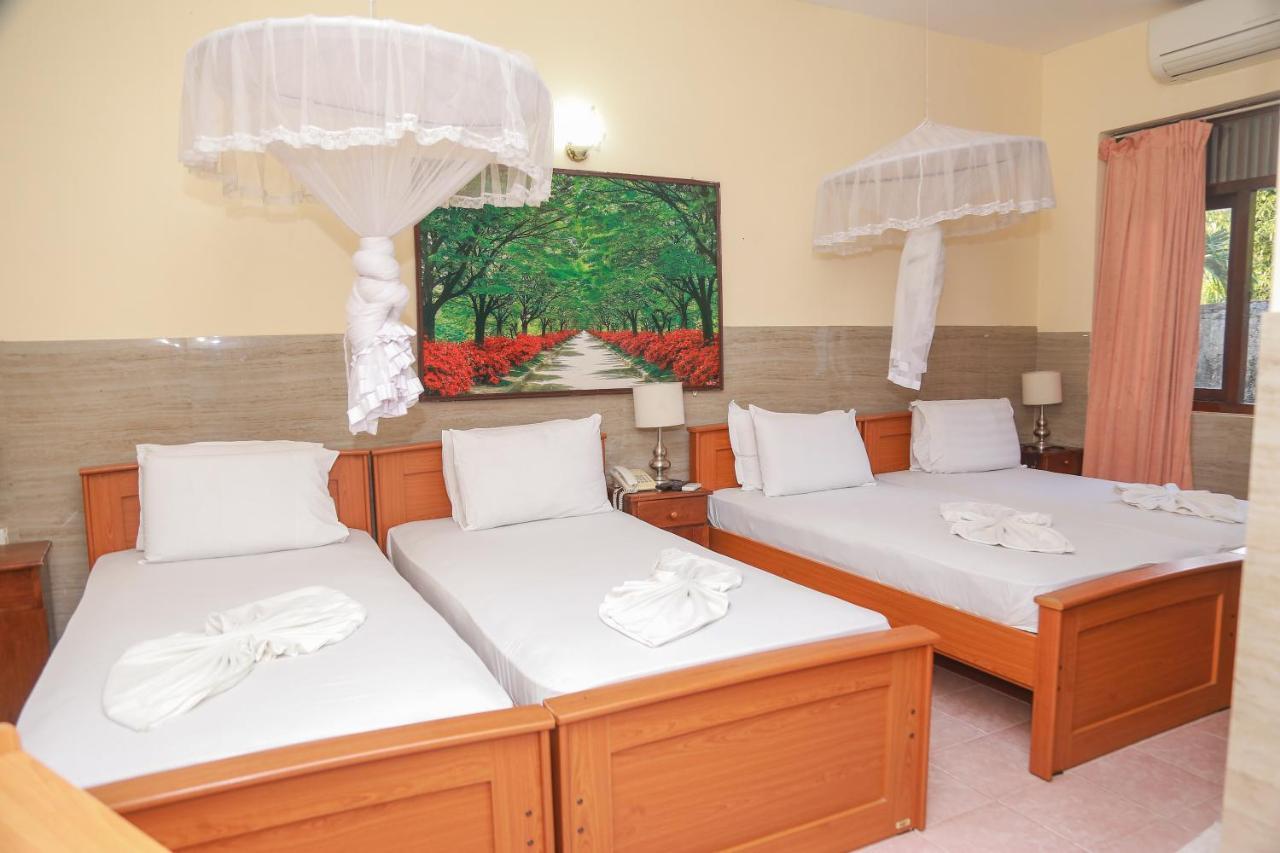 Milano Tourist Rest Hotel Анурадхапура Екстериор снимка