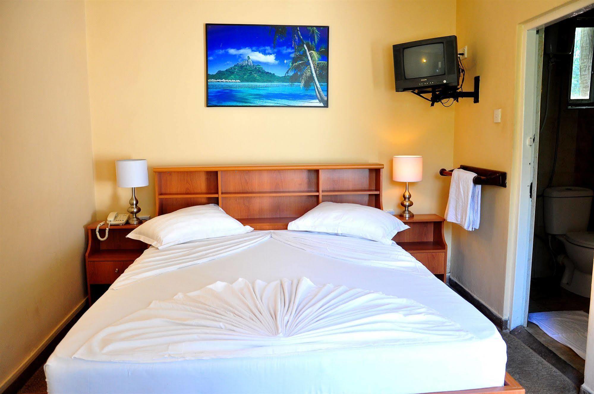 Milano Tourist Rest Hotel Анурадхапура Екстериор снимка
