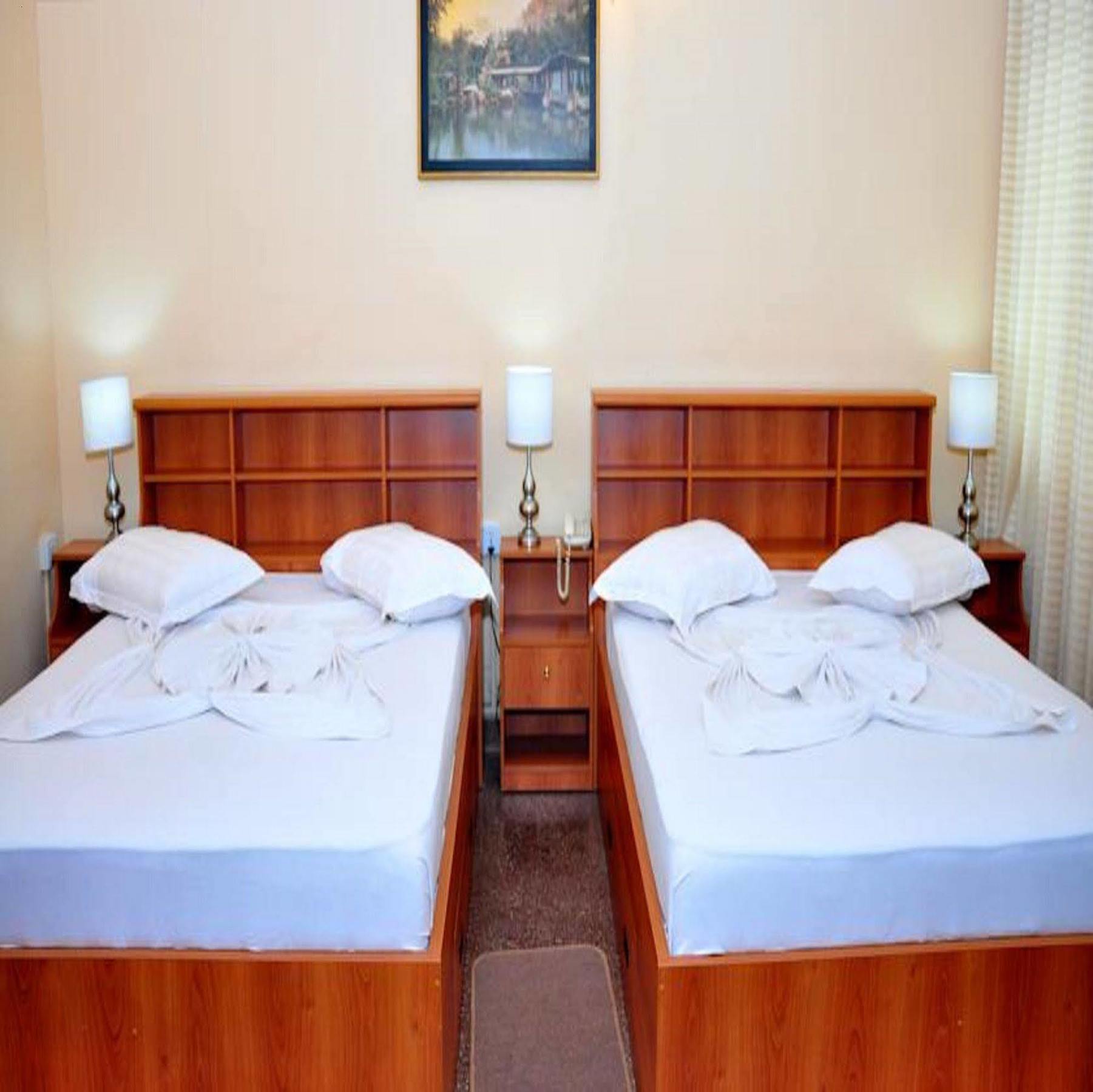 Milano Tourist Rest Hotel Анурадхапура Екстериор снимка